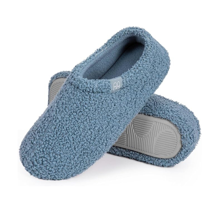 Comfortable Indoor Slippers With Soft Plush Design For Everyday Comfort