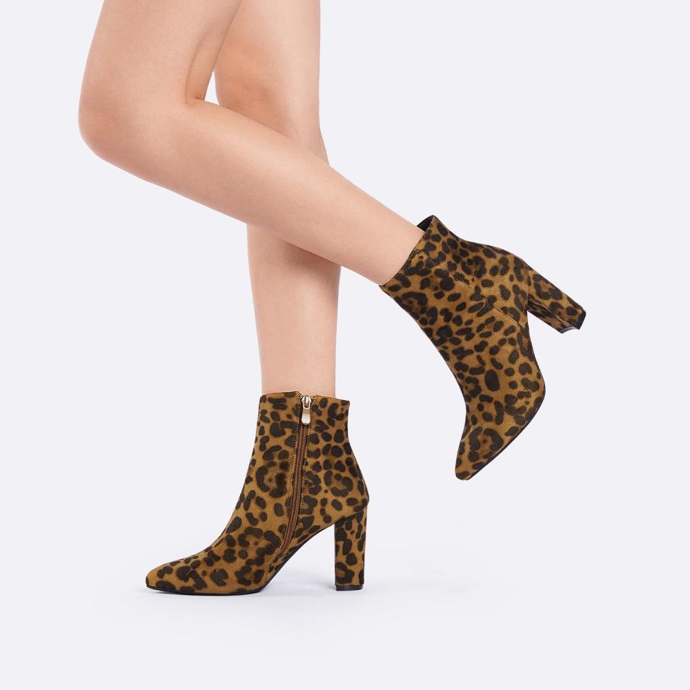 Pointed Boots With Leopard Print