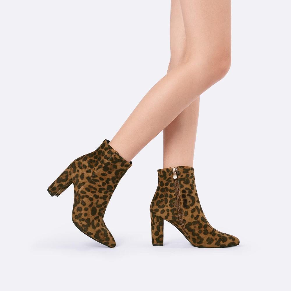 Pointed Boots With Leopard Print