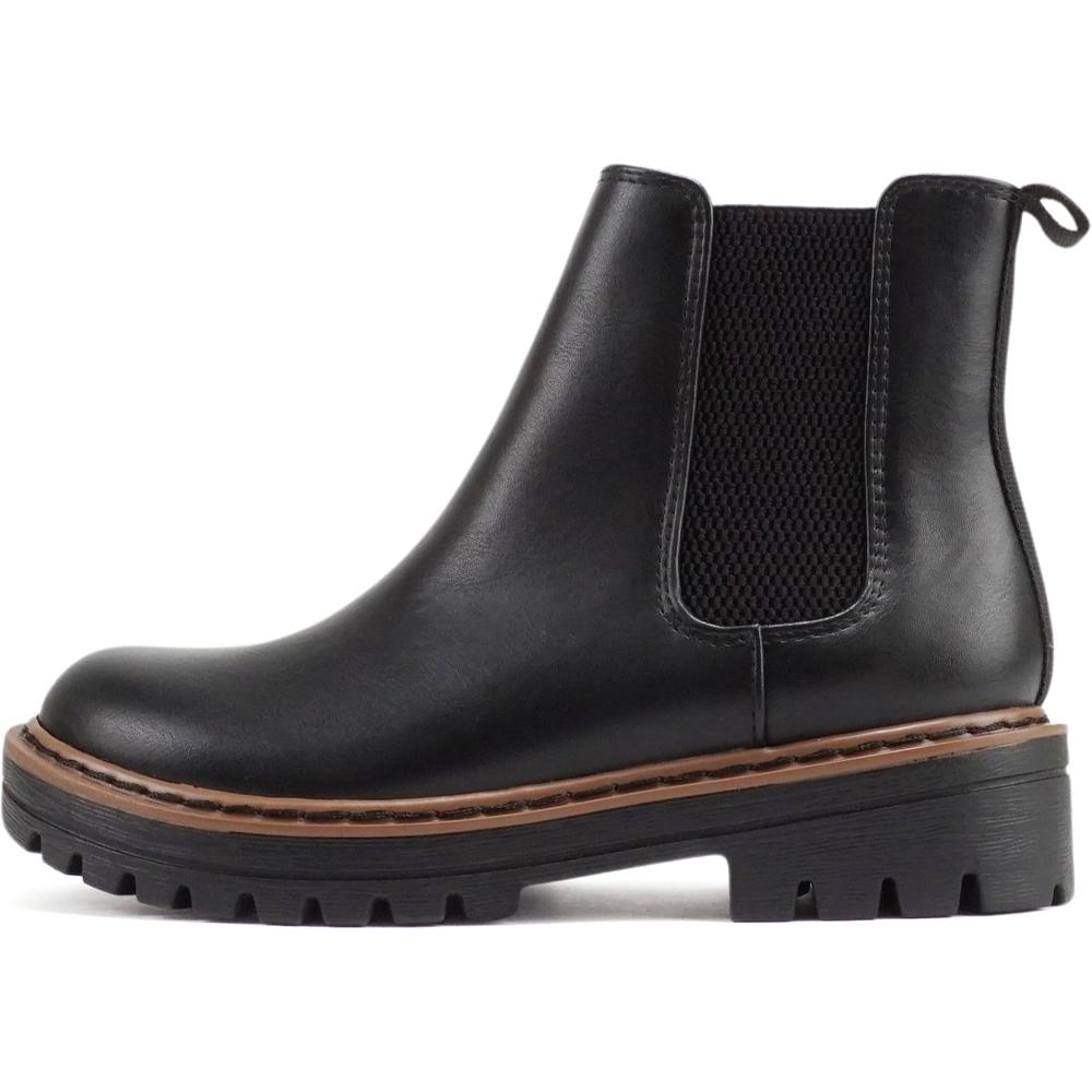 Versatile Chelsea Boots With Cushioned Support