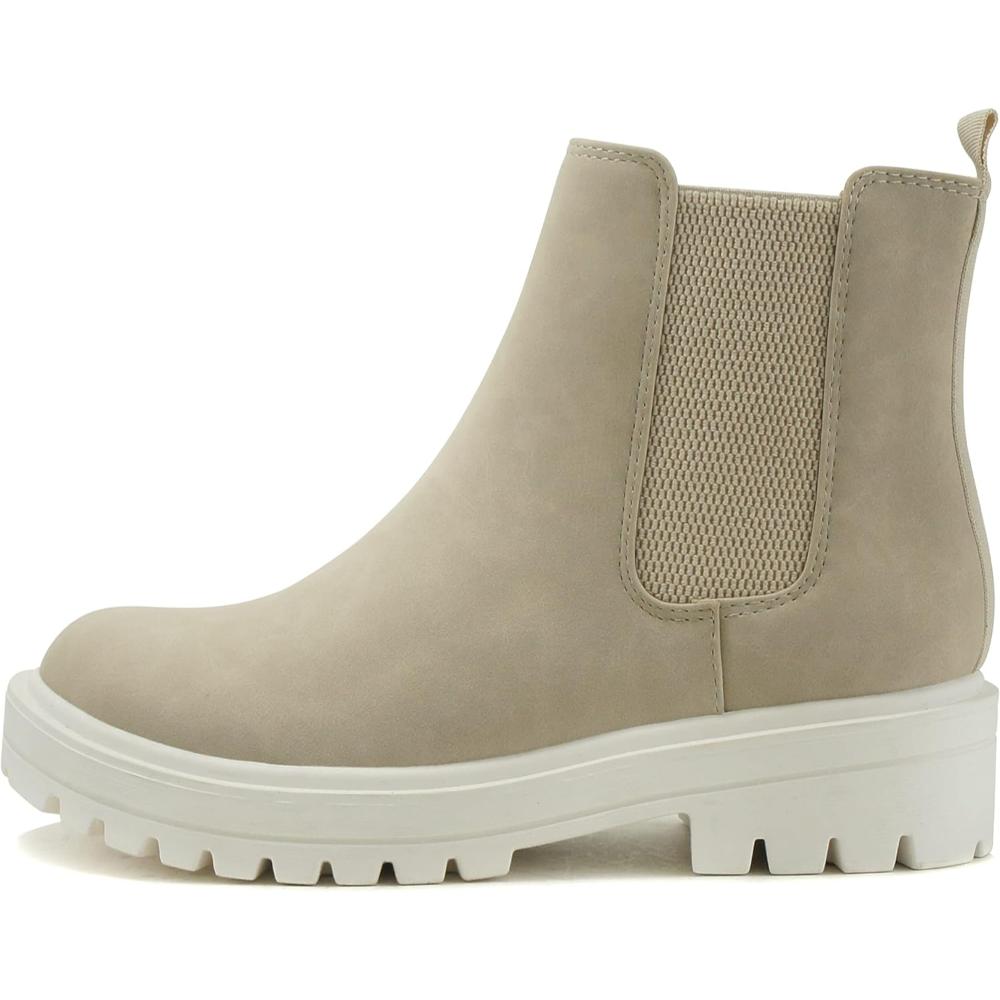 Versatile Chelsea Boots With Cushioned Support